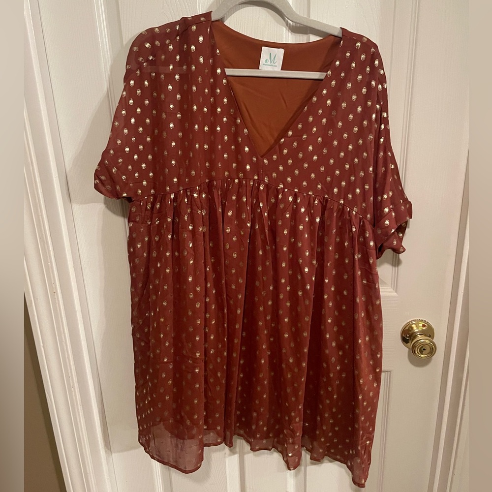 Mint Julep Boutique- Rust w/ Gold Polka Dots- Tunic - Size Large